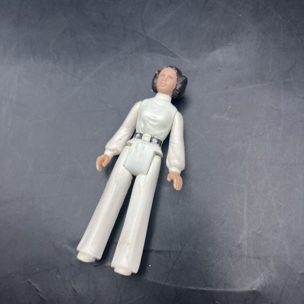 Kenner 3-3/4" Star Wars Princess Leia Figure Original Hong Kong vintage 1977